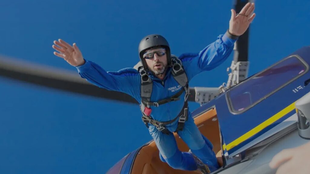 This image has an empty alt attribute; its file name is Sergey-Brin-Sky-Diving-1-1024x576.jpg